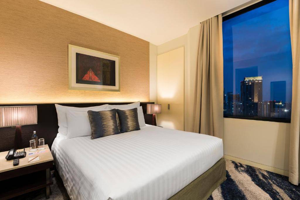 Grand Deluxe King Room