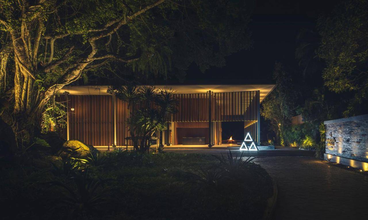 Anantara Layan Phuket Resort