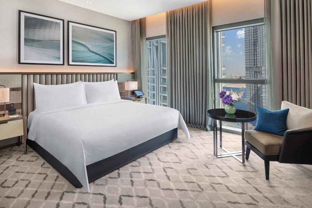 Chambre Deluxe avec vue sur la ville (lit King)