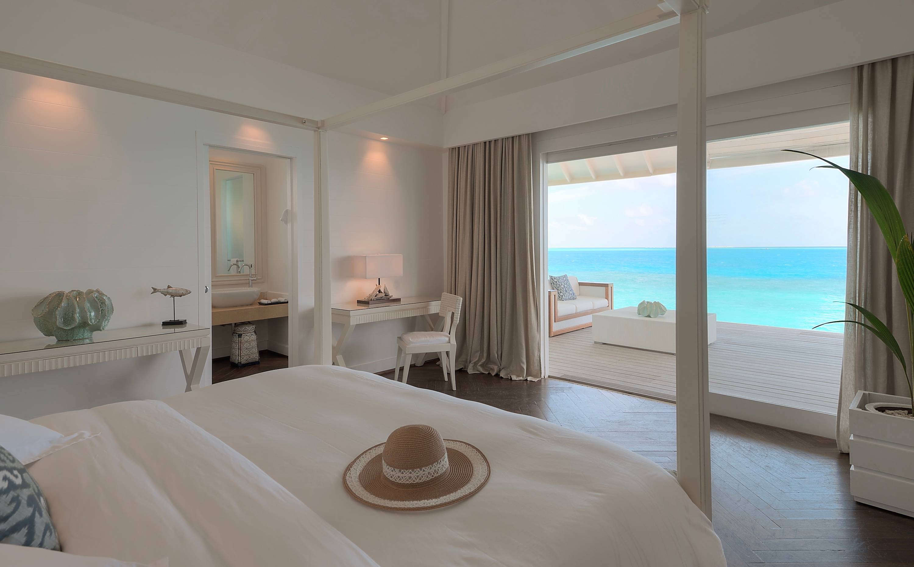 Villa sur pilotis avec jacuzzi	