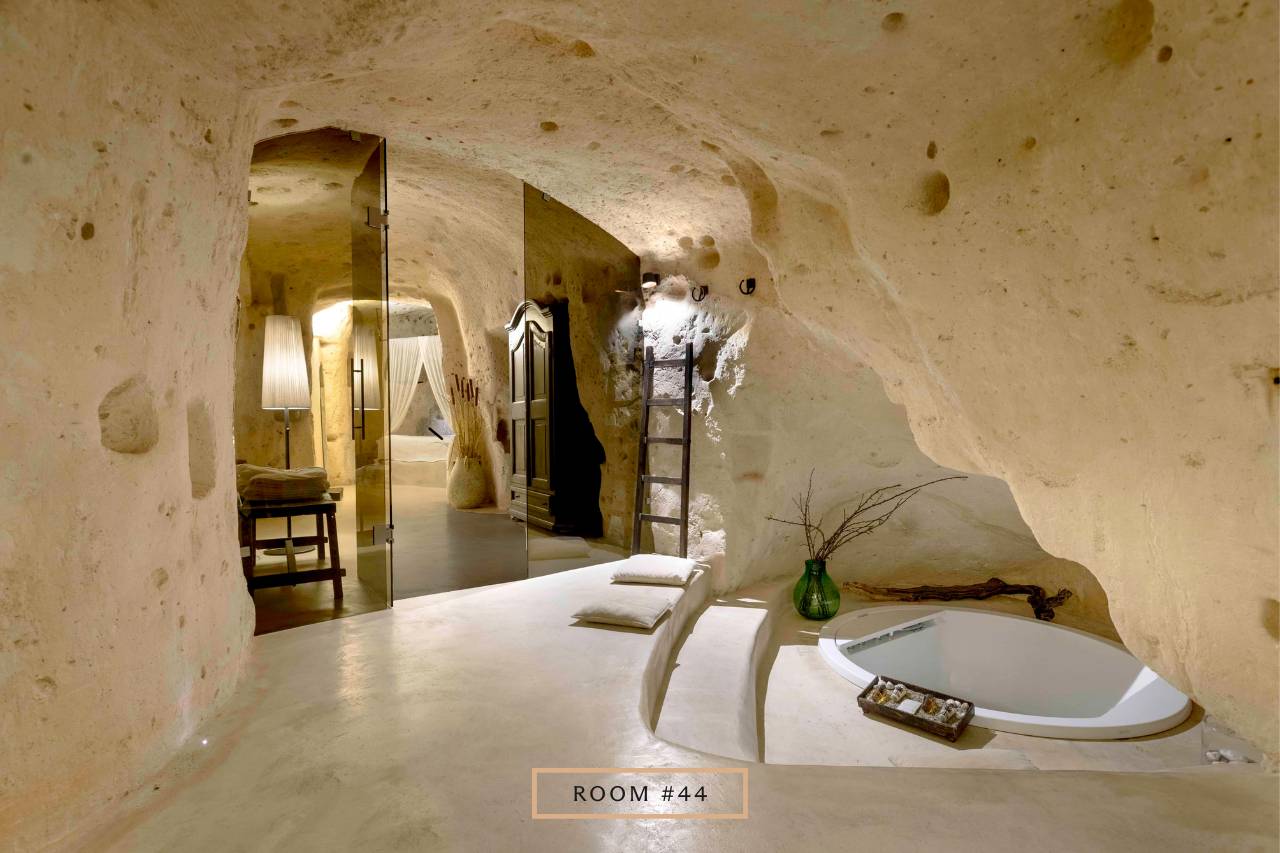 Big Cave with Patio