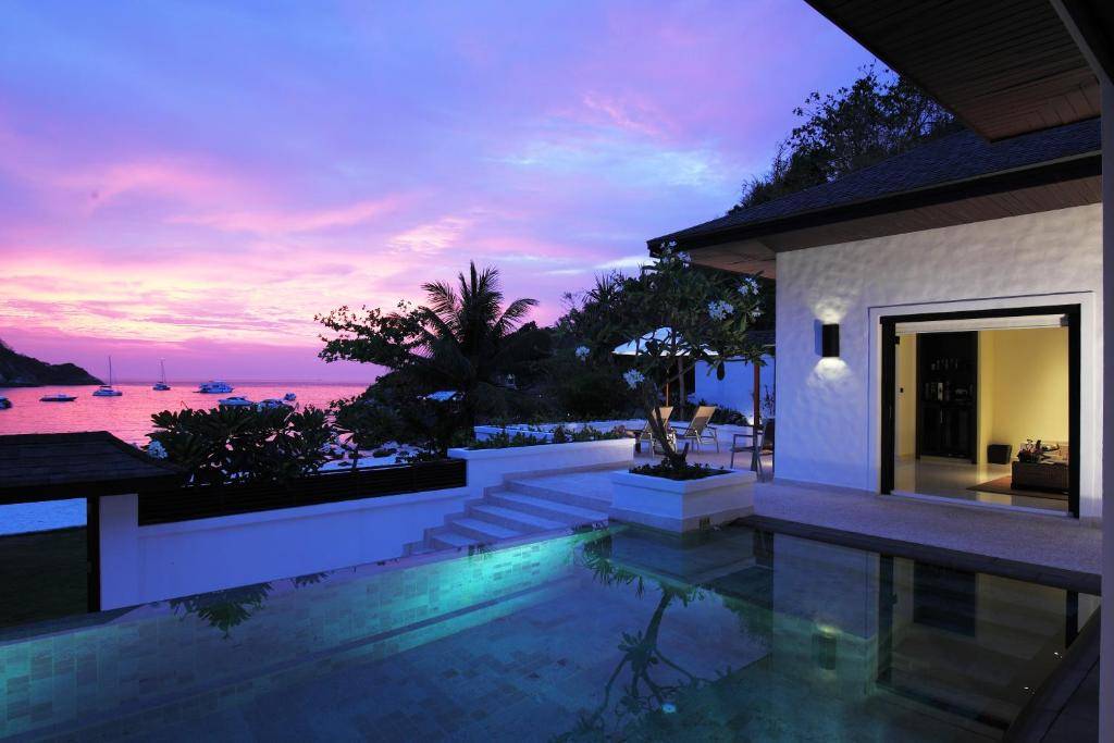 Grande suite piscine front de mer
