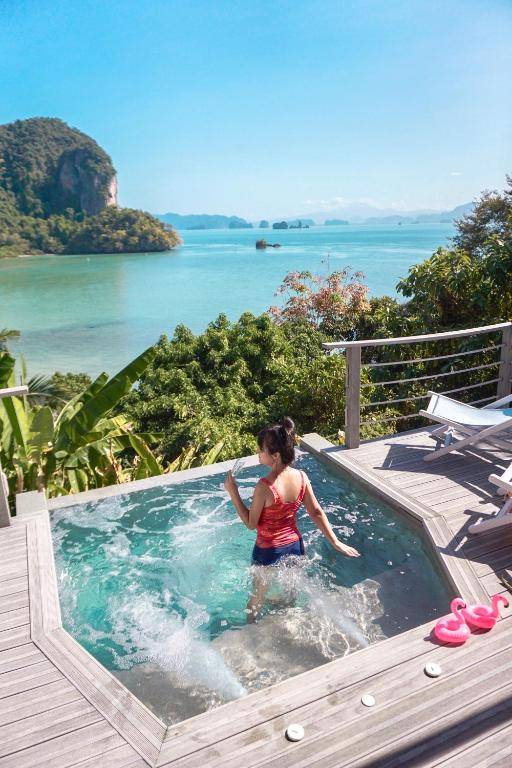 Sea View Plunge Pool Deluxe Studio with Free Kayak 30 minutes for 2 people per stay
